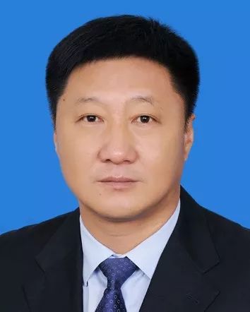 张伟,男,汉族,1967年9月生,天津市人,1989年7月加入中国共产党,1989