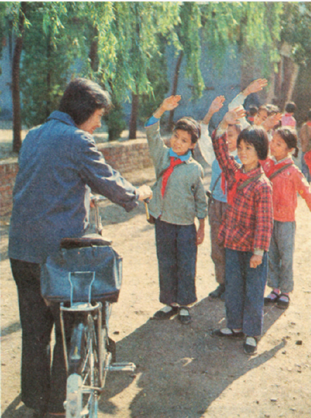 老照片70年代的少年儿童那回不去的童年