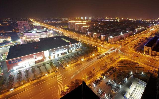 中国各地市人均gdp_中国城市GDP排名2018年排行榜：广东、江苏省GDP突破4万亿大关(2)