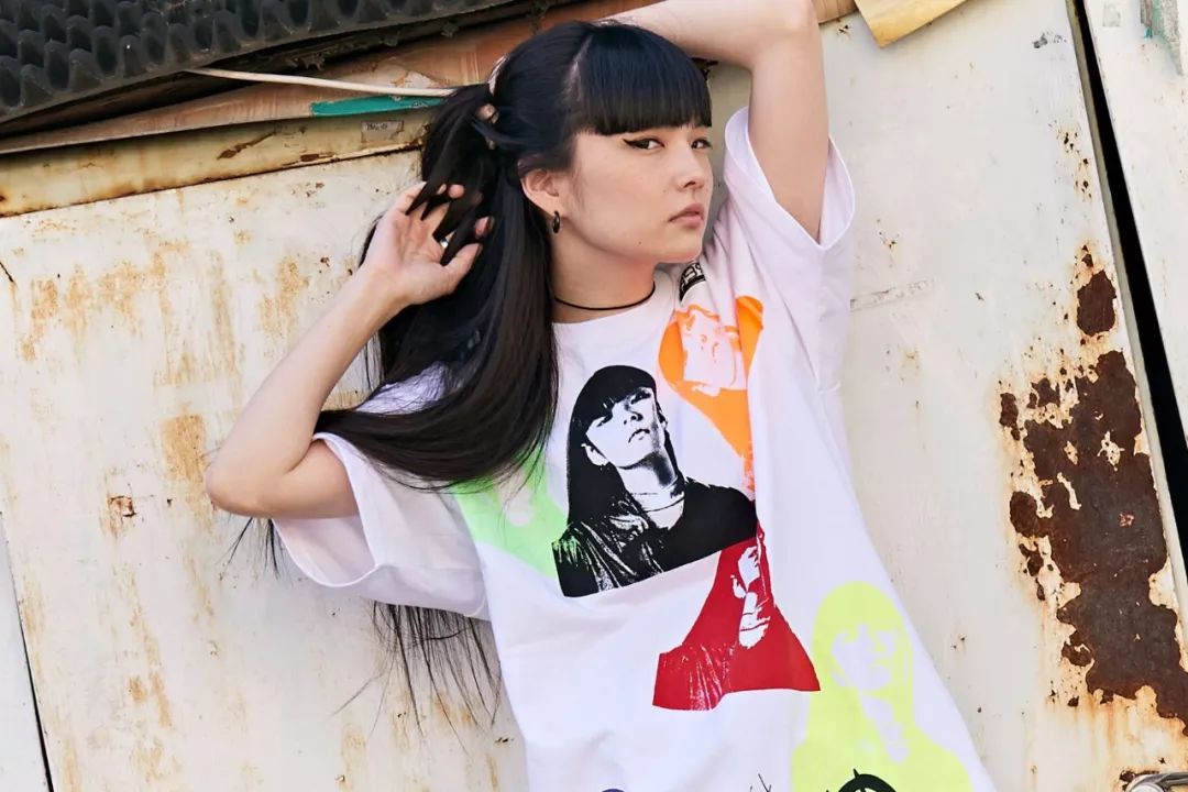 日本人气 it girl 秋元梢 akimoto kozue 现身首尔 street style