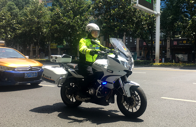 常德交警雷燚无悔青春筑梦畅安