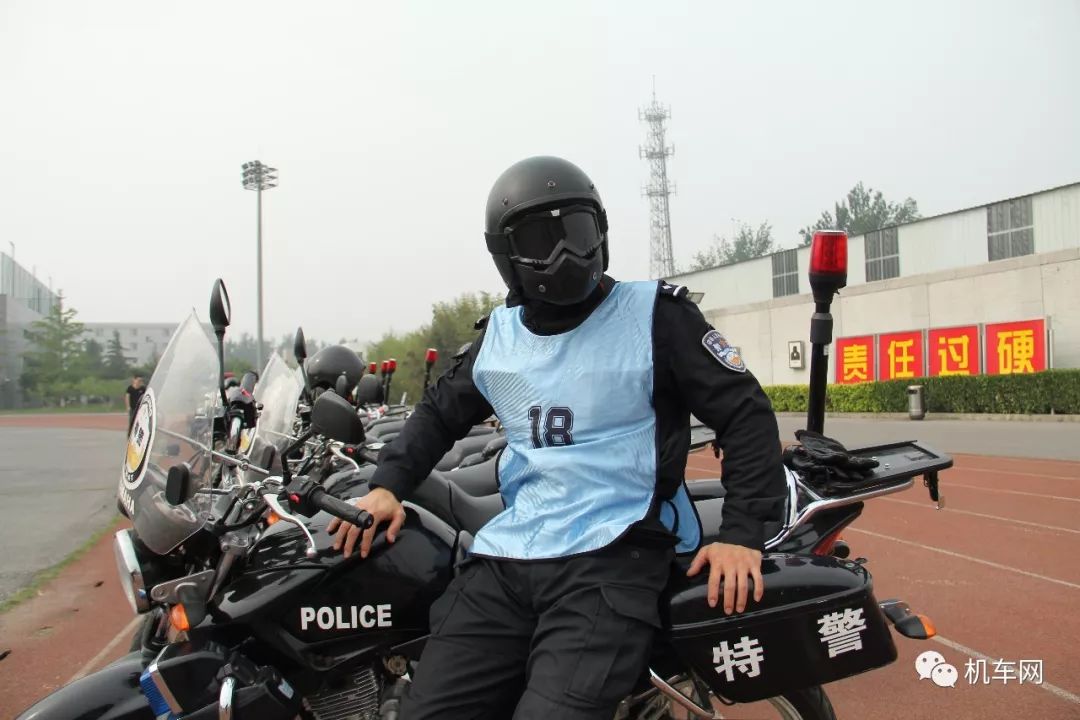 北京反恐特警总队,展现不一样的骑士风采!