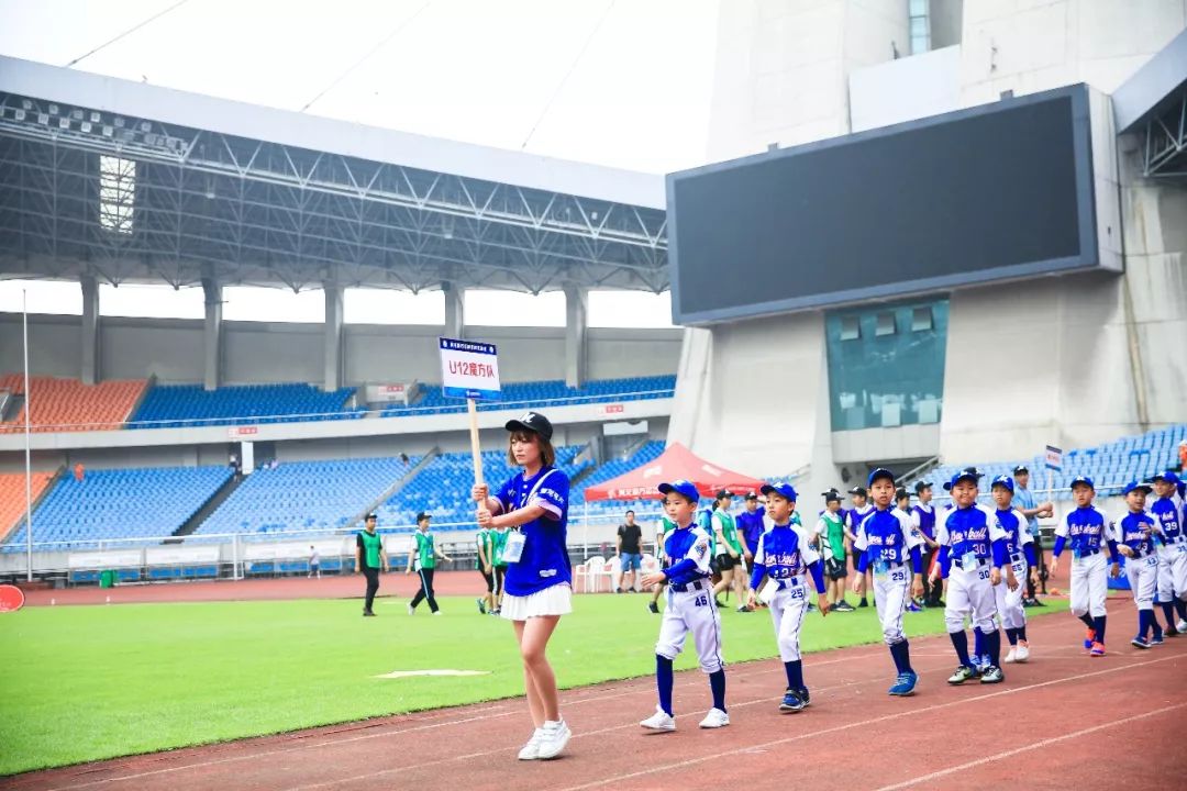 2018首届黄龙魔方校际棒球交流赛圆满落幕！