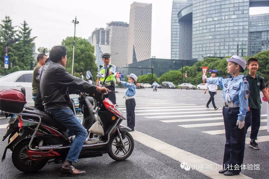 执勤时刻再走一波汪煜尧季子涵赵俊浩徐金涵周陈俊陈刘楚墨未来,他们