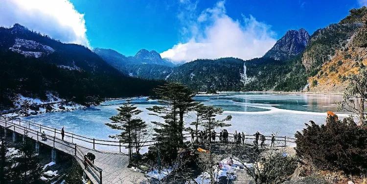 中国最美索玛花观赏地,螺髻山