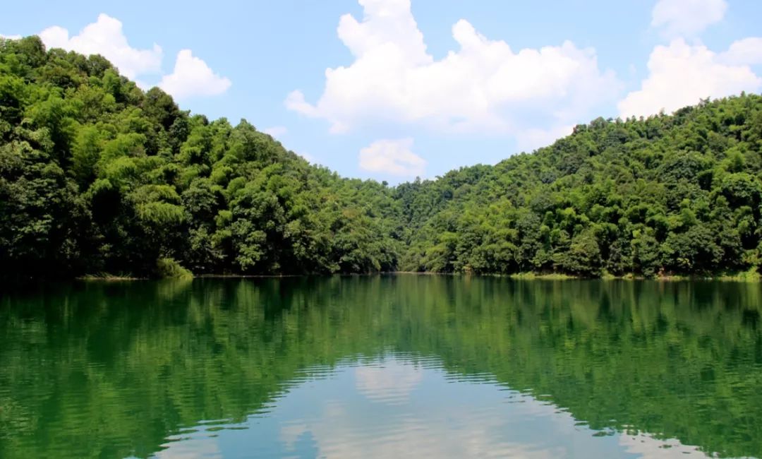 这里是桃花源记里的武陵,山美水美风景美