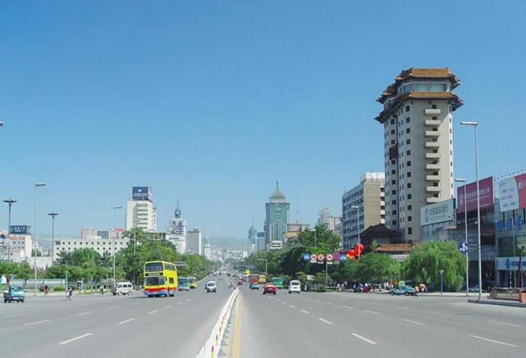 此工程西起太行路,东至晋中市环城东路,建成后市民可以通过龙城大街一