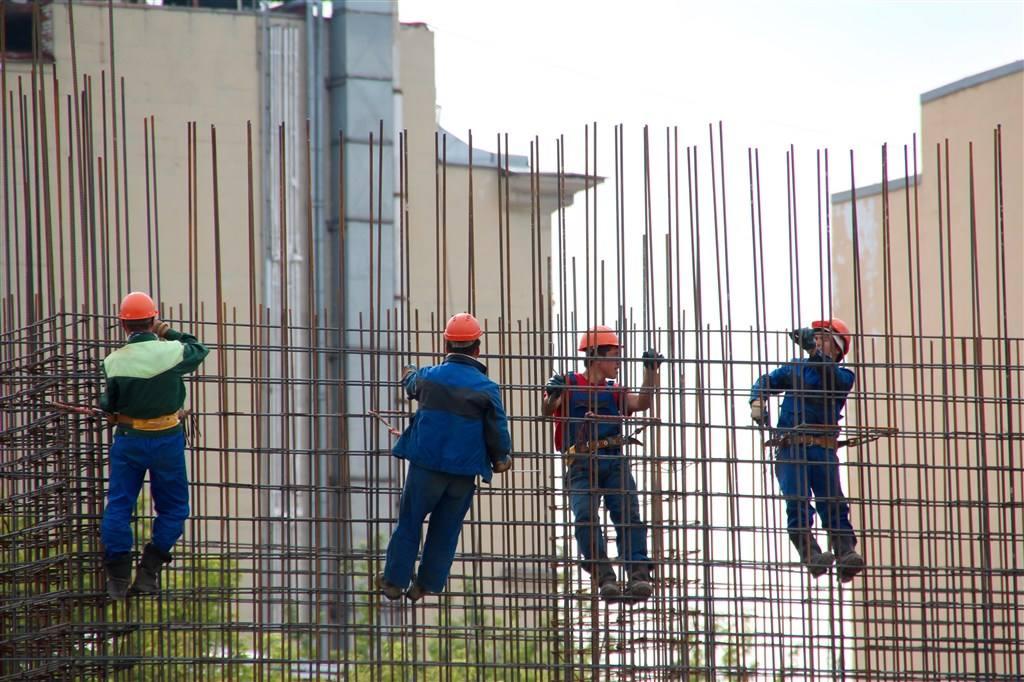 农村青年不愿去建筑工地上班,建筑行业基层工人老龄化