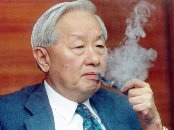 87岁芯片大王张忠谋退休,30年打磨台积电,市值