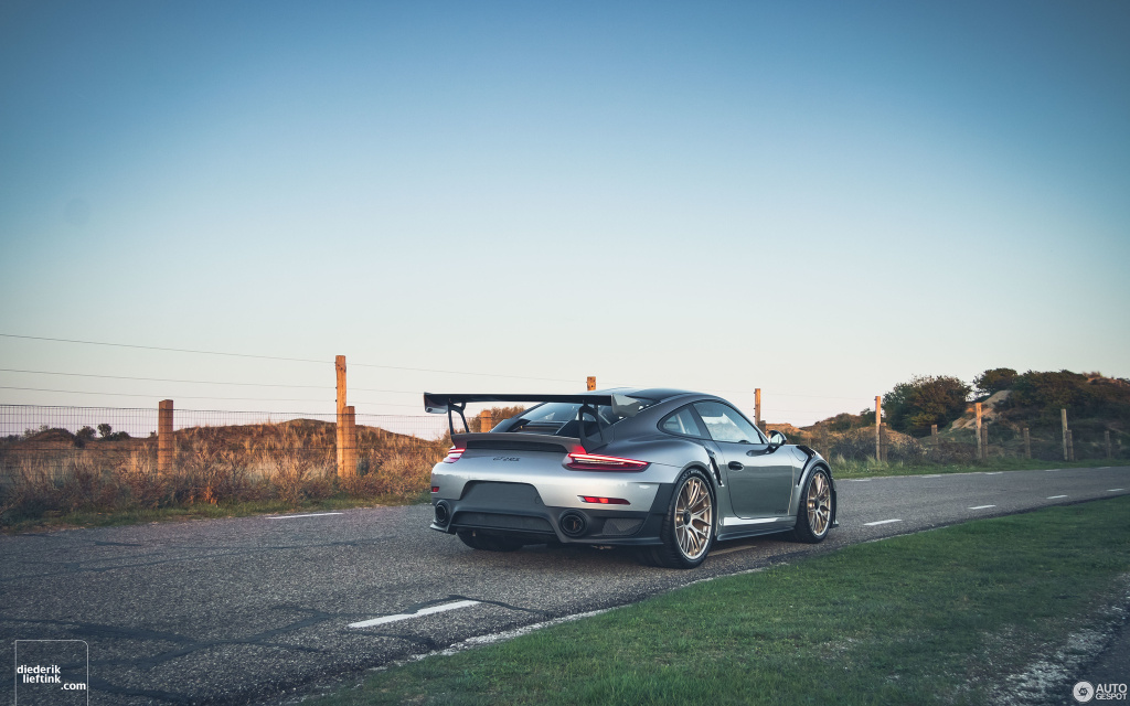 钮北蛙王:porsche 911 gt2 rs