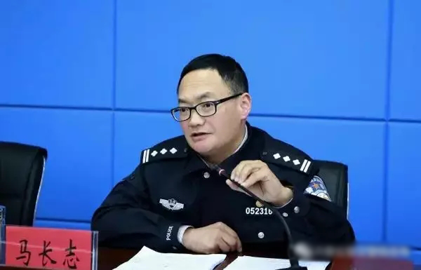 6月4日,安庆市公安局交警支队车辆和驾驶人管理所副所长马梦奇;六安