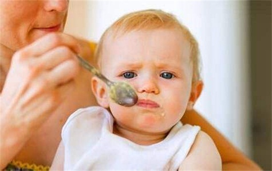 婴儿吃辅食肚子胀怎么办