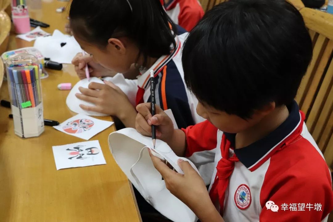 东莞非遗走进望牛墩实验小学,孩子们高兴得像过节