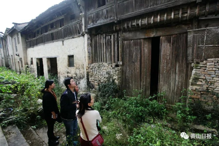 芦溪街地处祁门县南端,扼皖赣之咽喉,自古为兵家必争之地,历来为芦溪