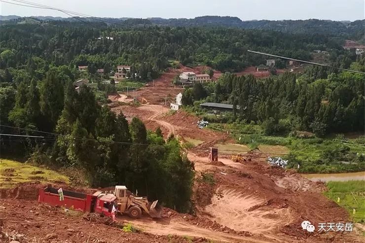 城西大道是安岳主城区与天府国际机场高速(官方成资渝高速)的主要连接