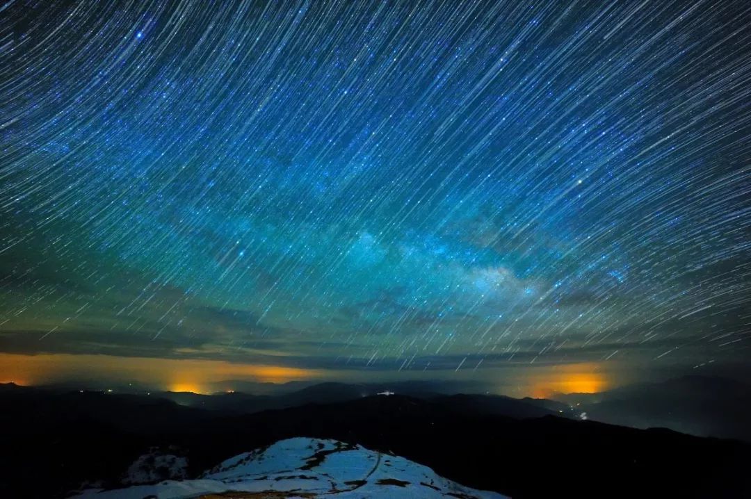 你有多久没在夜晚,仰望过满天繁星?