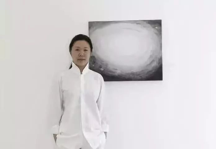 艺术家石至莹石至莹1979 生于上海,2005于上海大学美术学院油画系获得