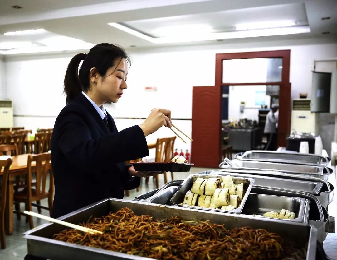 北京殡葬女司仪卫艳茹