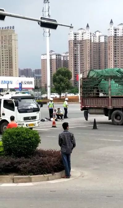 来宾市有多少人口_来宾一家三口车祸事故追踪 来宾交警支队将助养幸存男童至(2)