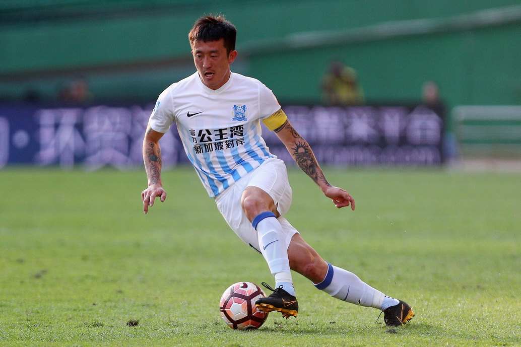 姜至鹏-中国职业足球运动员