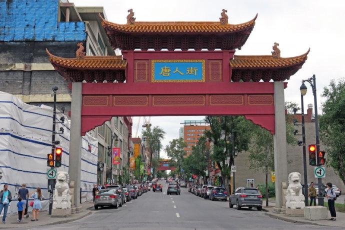 实地探访蒙特利尔唐人街,满街都是中文招牌,恍如在国内城市