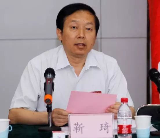 教育 正文 我校党委书记谷晓红,校长徐安龙,校党委副书记靳琦,校党委