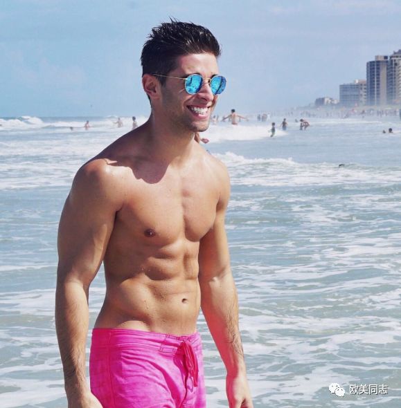 多才多艺的肌肉型男歌手jake miller