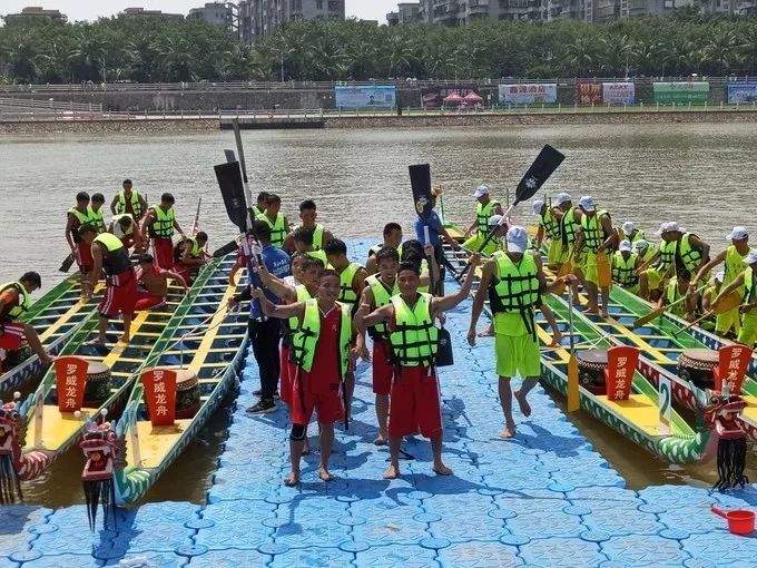 点击查看视频现场比赛9,惠州市水上运动联合会龙舟代表队10,阳江市