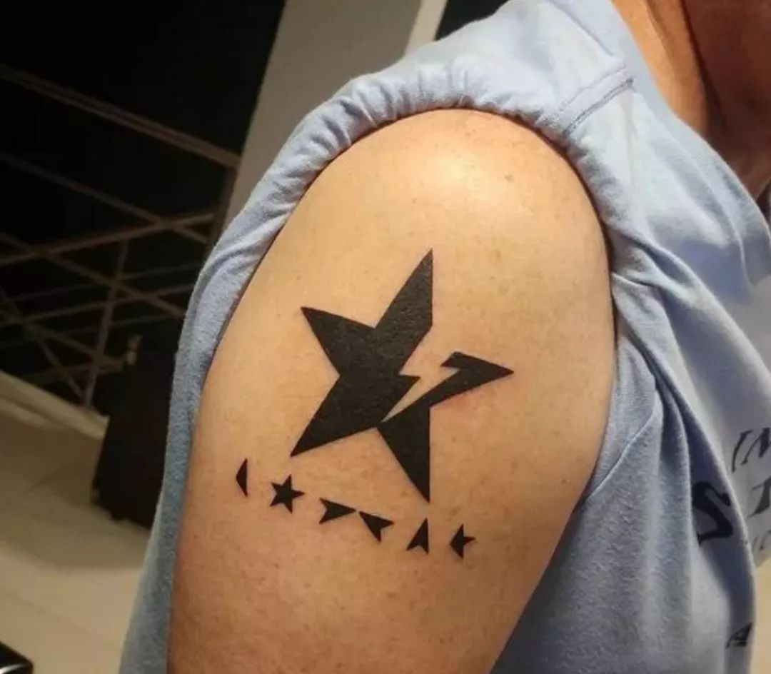 纹身五角星