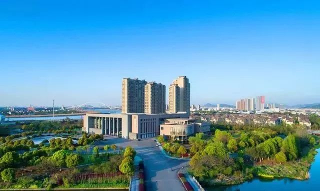 围观：各大高校排名看看你的大学在哪位？(图2)