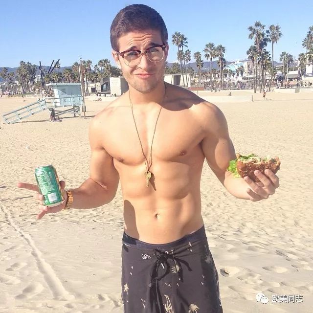 多才多艺的肌肉型男歌手jake miller