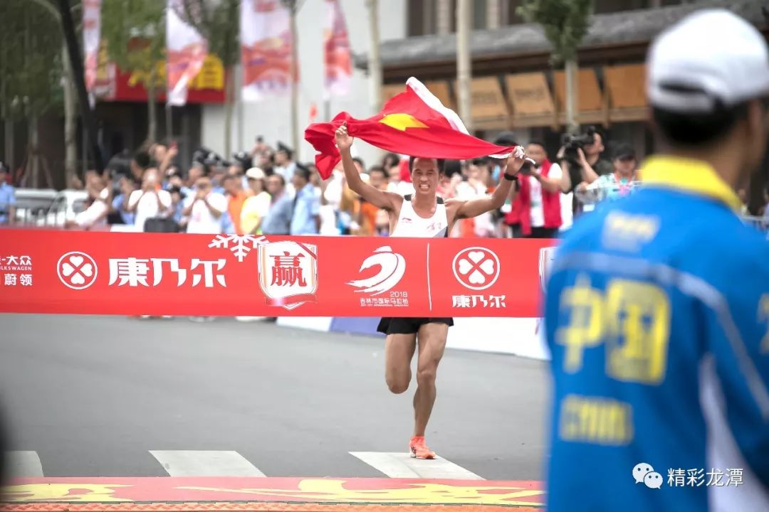 【新闻】吉林市国际马拉松完美收官 龙潭区赛段亮点