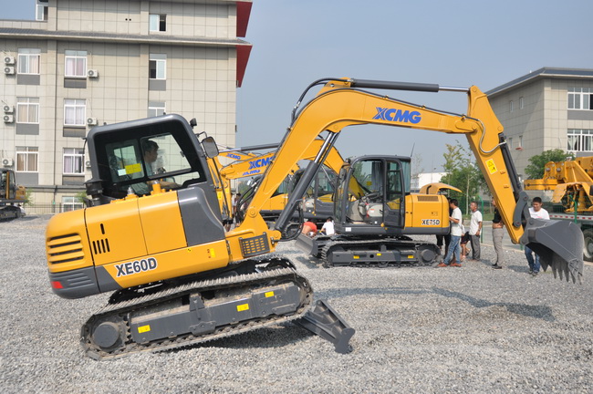 河南路友机械今日推荐:徐工xe60d小型挖掘机