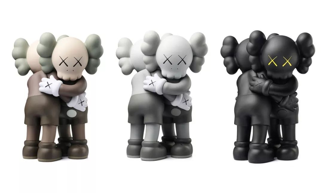 一会儿别忘了买 kaws "together" 哦