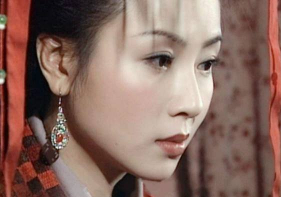 19年前的这部神话剧陈浩民和袁洁莹谈恋爱,但人龙相恋必遭天谴!
