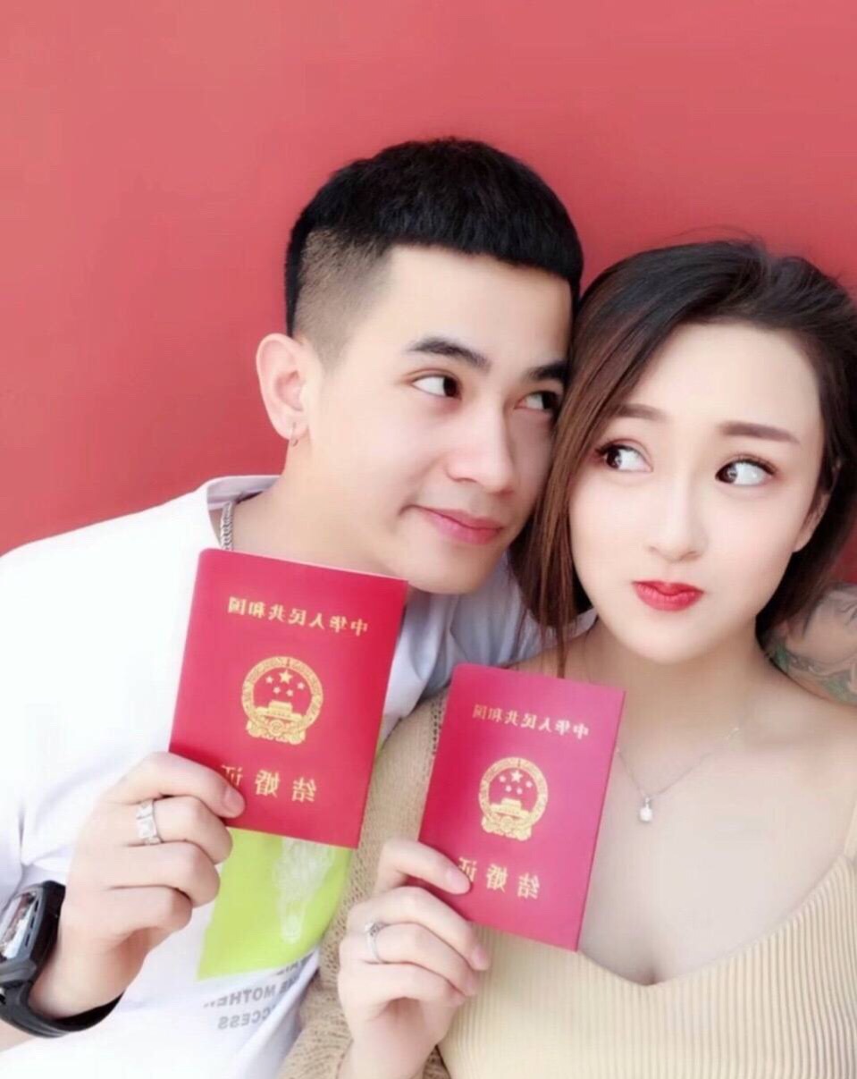 吴迪婚纱照_快手吴迪照片(3)