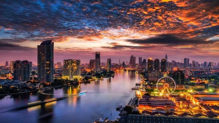 bangkok thailand泰国 61 曼谷02有趣,是这个城市的主色调.