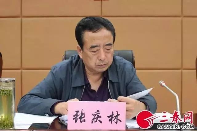 榆林绥德副县长在私人会所与女歌手等载歌载舞?本人及