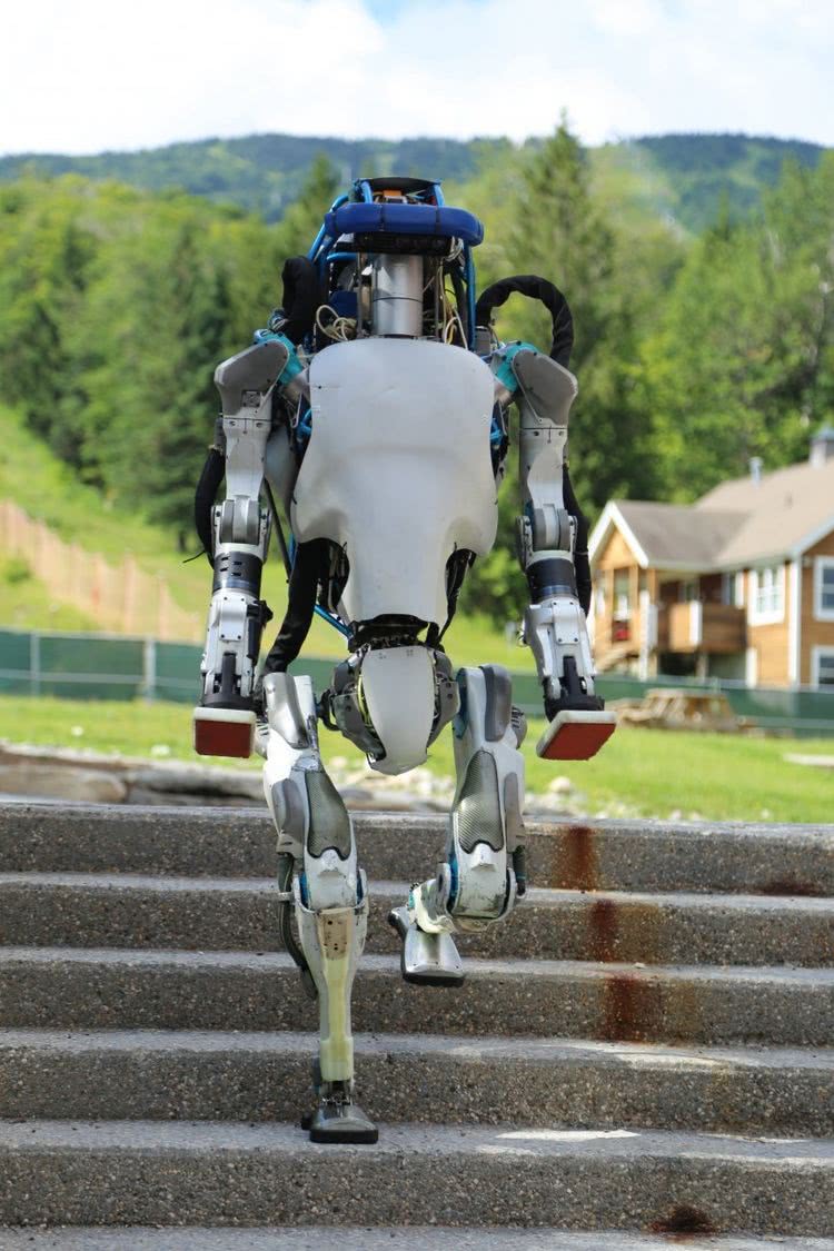 波士顿机器人,能跑能跳,还能自动导航,是未来的发展趋势吗?