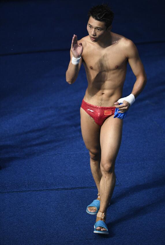 大有作为!陈艾森2018跳水世界杯10米台夺冠!