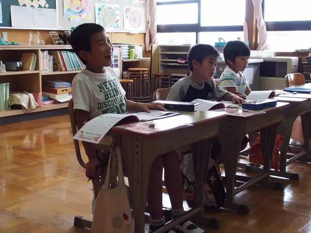 这所日本最穷的小学, 只有11个学生, 却让无数