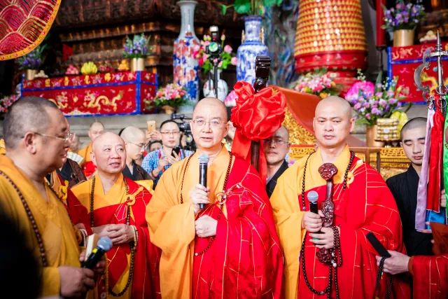 觉醒大和尚应邀参加灵岩山寺宏度法师天宁禅寺廓尘法师升座典礼