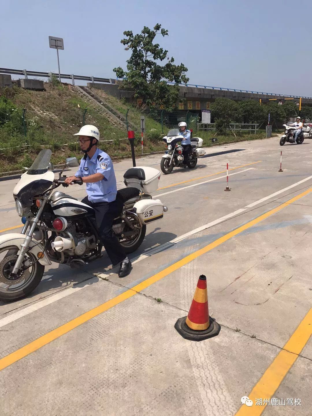 【鹿山摩托】湖州市交警支队组织警用摩托车驾驶集中