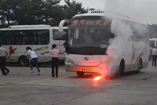 安全生产月|雷州消防大队联合市交通运输局,湛汽集团