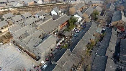 农业人口跳跃_青蛙跳跃图片(2)