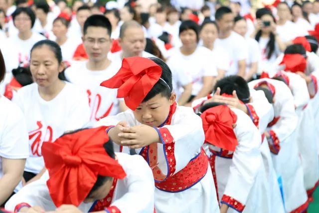 金华市首个"中国儿童礼仪教学示范基地"花落吴宁二校(内附视频)