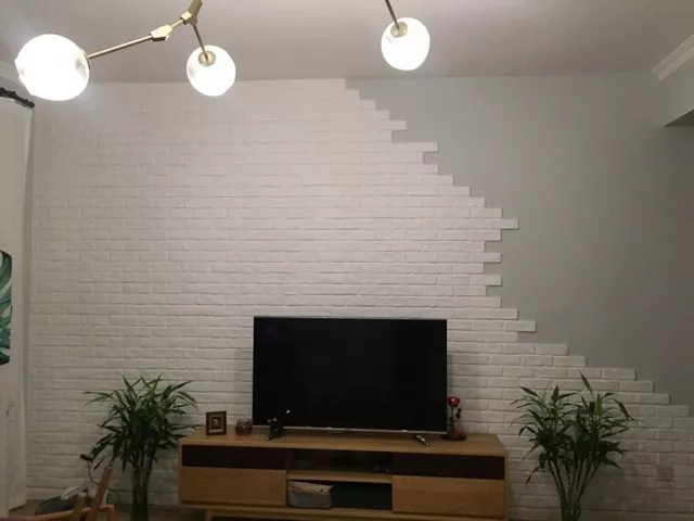 话题讨论你家电视墙长什么样是做了书墙还是保留了简约大白墙