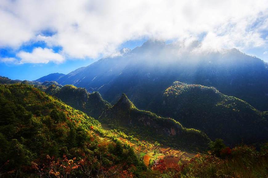 云屏三峡,两当兵变纪念馆无愧两当旅游的魅力明珠