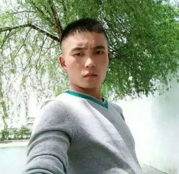 杨福军,男,28岁,未婚,身高168cm,祥云县刘厂镇松梅村曹家村人,于2018