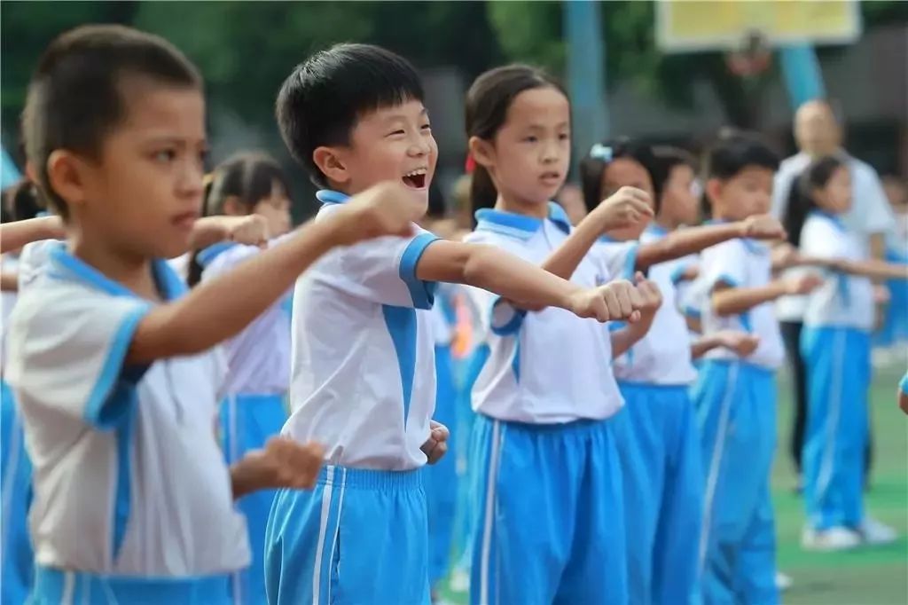 慈溪流动人口_旌德县驻慈溪市流动人口计划生育协会成立(2)